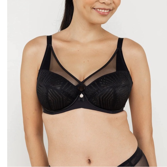 “UNDERSTANCE”, “PHOEBE”•FULL COVERAGE BRA•BLACK•AVAILABLE SIZES: 44 H & 46 D•NEW - Picture 4 of 9